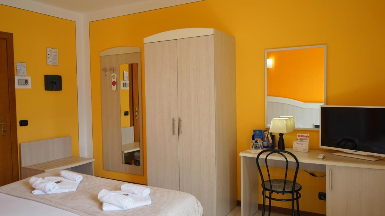 Albergo Bel Soggiorno Oggebio Exterior foto