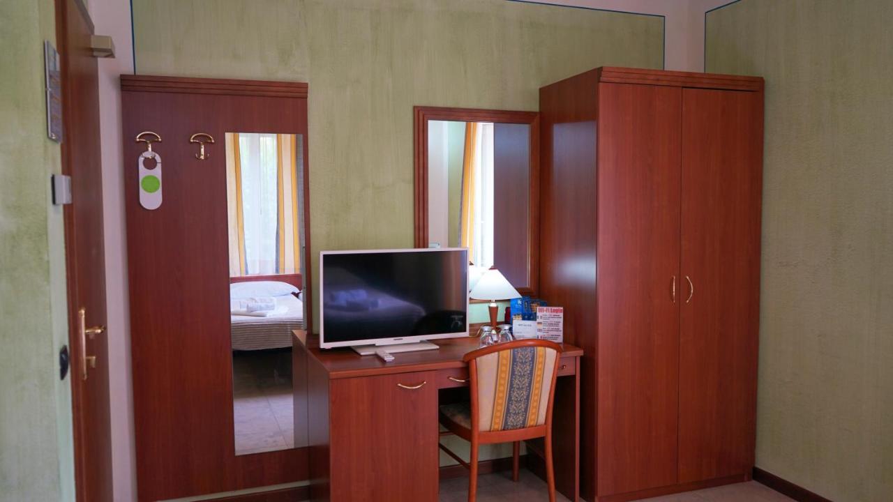 Albergo Bel Soggiorno Oggebio Exterior foto